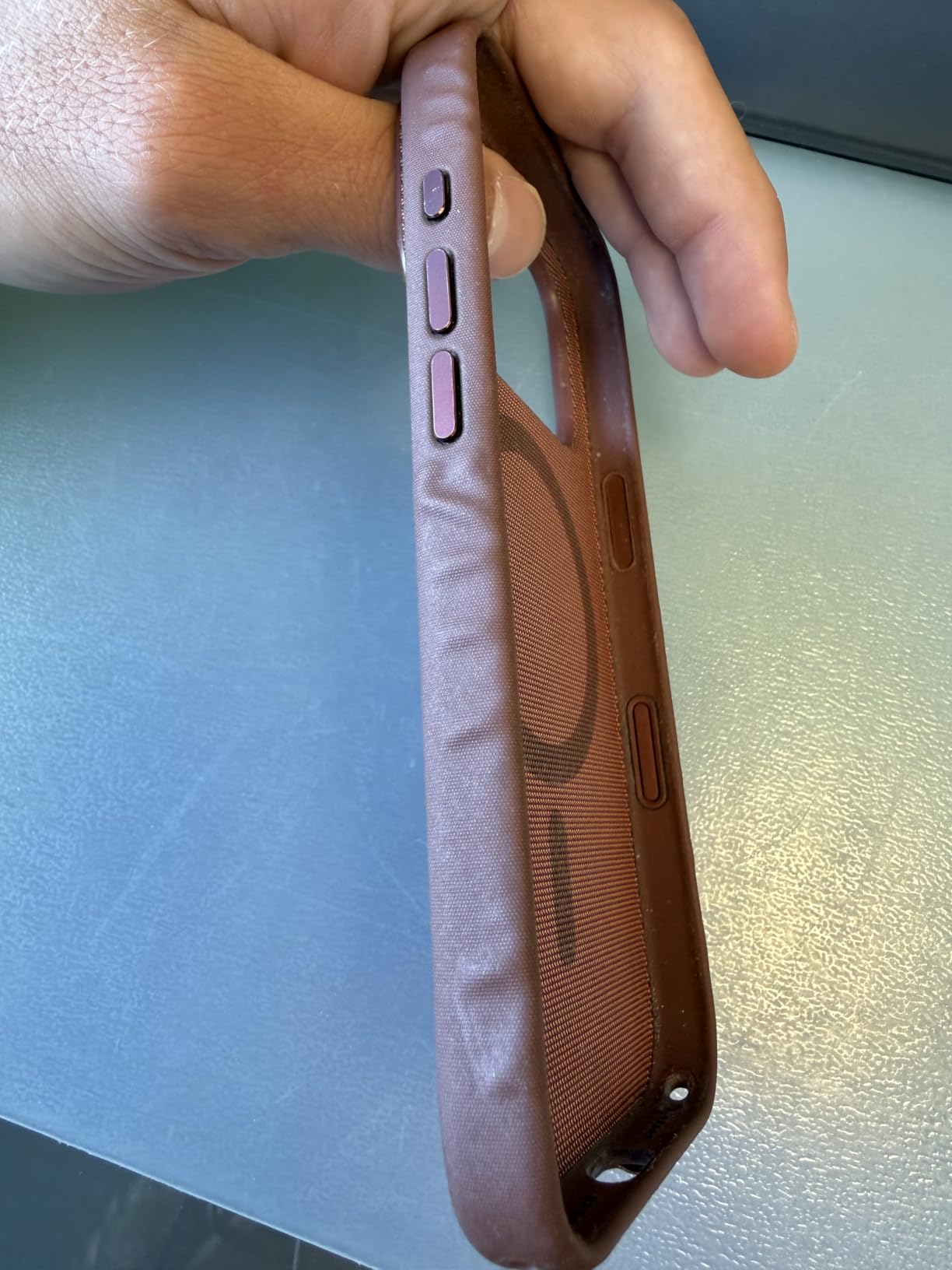 Apple TechWoven iPhone 17 Pro custodia MagSafe Terra di Siena