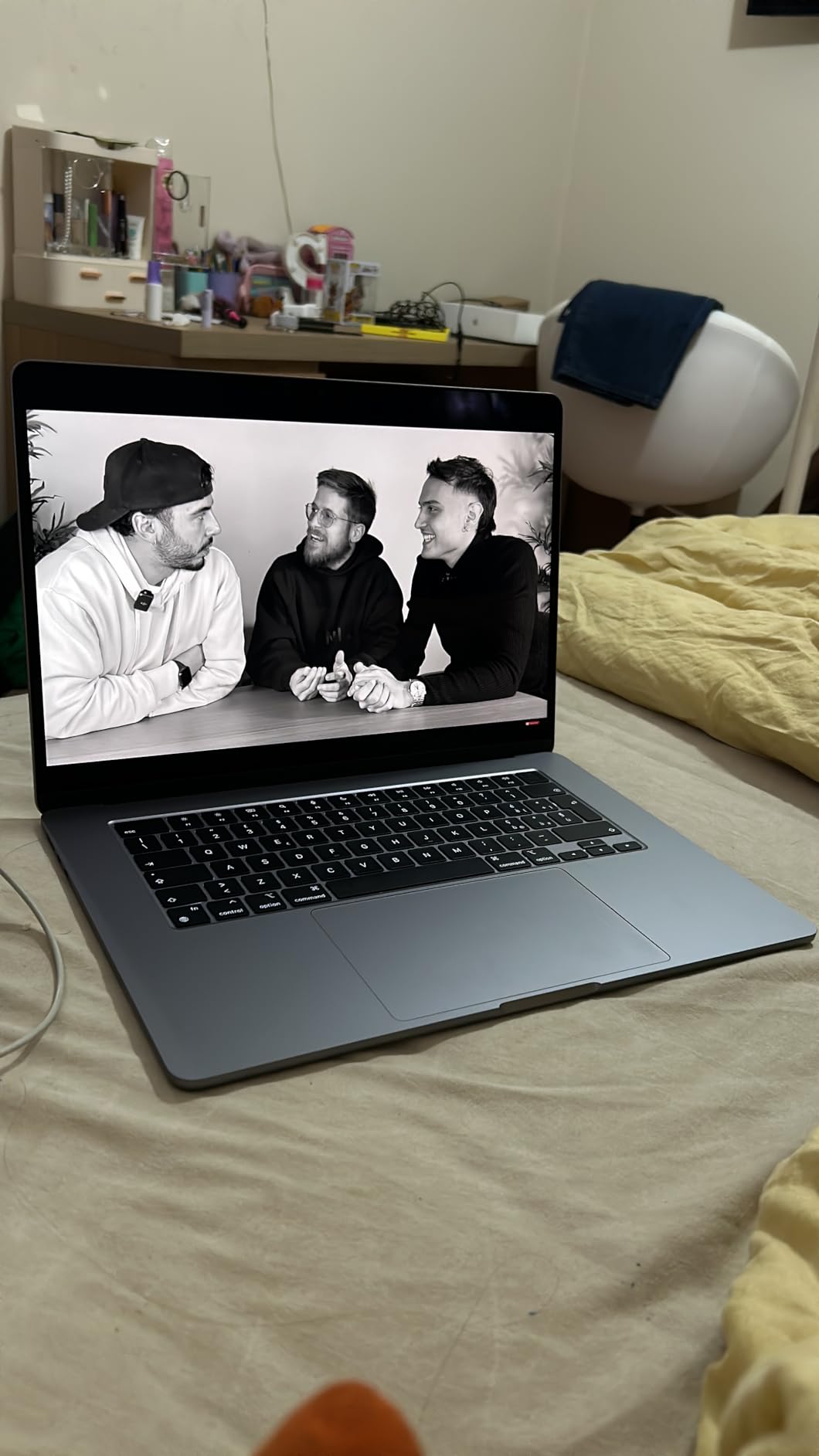 Apple MacBook Air 15,3 M2 8GB 512GB portatile Grigio siderale Retina